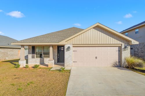 217 Baycliff Dr, Crestview, FL, 32536-2174 | Card Image