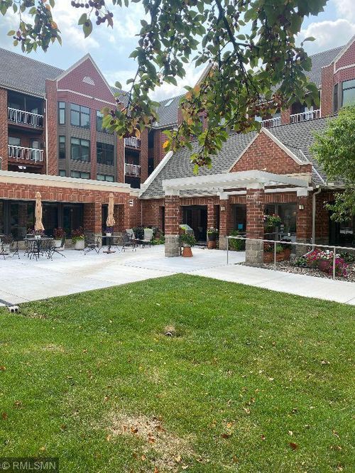 apt-204-500 County Road B W, Roseville, MN, 55113-6658 | Card Image