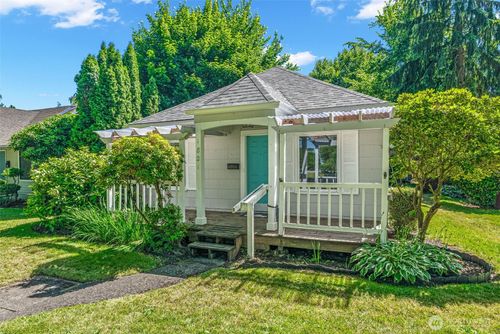 1821 Nichols Blvd, LONGVIEW, WA, 98632-1528 | Card Image