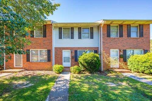 1506 W Reservoir St, Wytheville, VA, 24382-1516 | Card Image