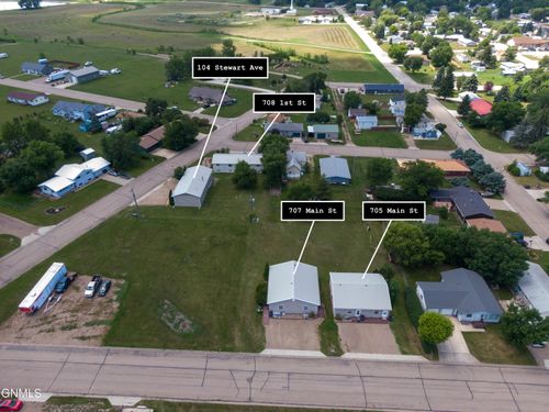 705 & 707 Main St, Underwood, ND, 58576-4204 | Card Image