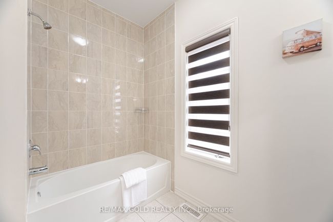 50 Block Rd, House attached with 4 bedrooms, 3 bathrooms and 1 parking in Brampton ON | Image 29