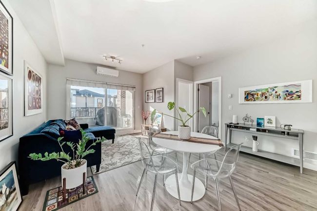 1218 - 95 Burma Star Rd Sw, Condo with 2 bedrooms, 1 bathrooms and 1 parking in Calgary AB | Image 9