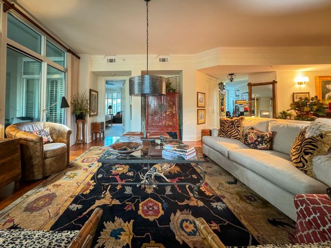 221 living room (1) | Image 13
