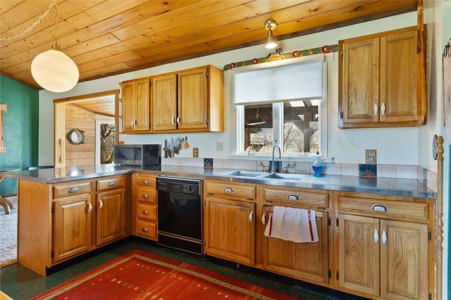 Kitchen | Image 19