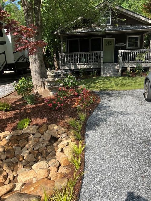 448 Hidden Valley Rd, Cleveland, GA, 30528-2178 | Card Image
