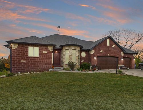 22015 W 101st St N, Mount Hope, KS, 67108-9710 | Card Image