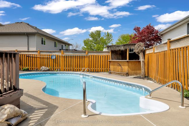 4738 Shadetree Crt, House other with 5 bedrooms, 3 bathrooms and 4 parking in Windsor ON | Image 35