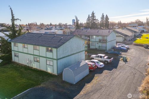 231 E St Ne, Ephrata, WA, 98823-1768 | Card Image