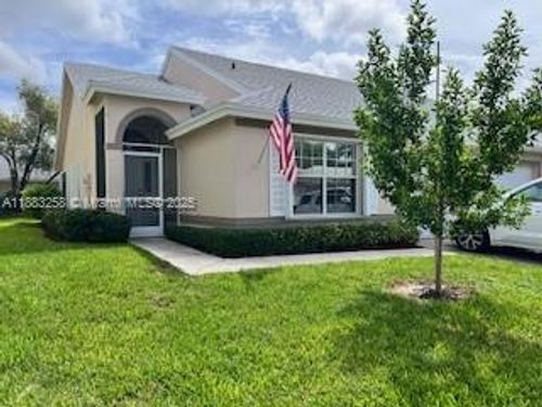 515 Se 21st Ln, Homestead, FL, 33033-5275 | Card Image