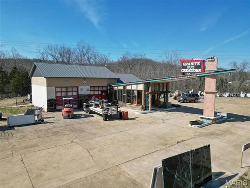 8680 Highway 67, Fredericktown, MO, 63645-7118 | Card Image