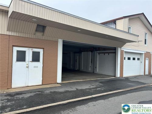 123 S 4th St, Emmaus, PA, 18049-3803 | Card Image