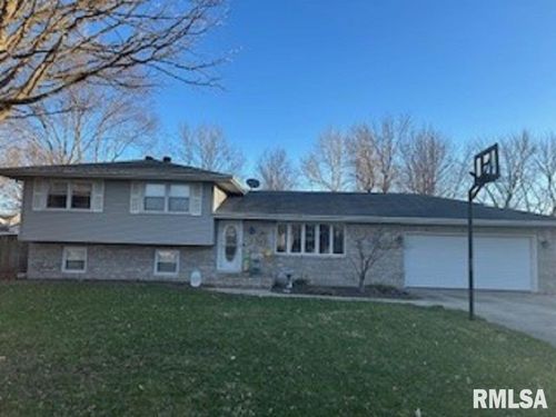 413 W Lincoln St, Edinburg, IL, 62531-9479 | Card Image