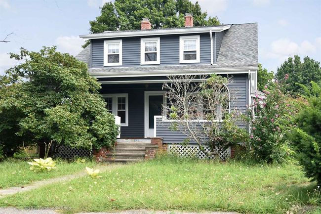 884 Main Street, House other with 3 bedrooms, 1 bathrooms and 3 parking in Warren RI | Image 1