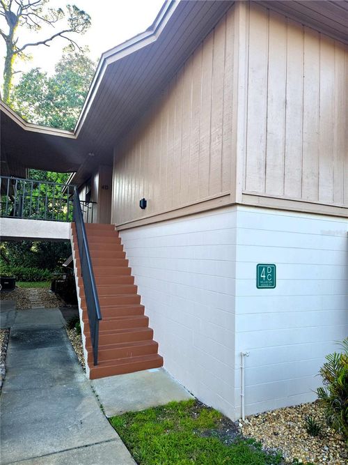 4d-160 Live Oak Woods Ct, DELTONA, FL, 32725-8923 | Card Image