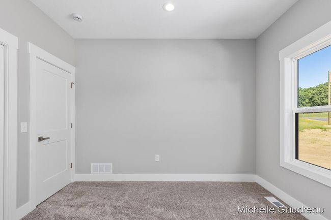 3551 Leaf Ln, House other with 3 bedrooms, 3 bathrooms and null parking in Freeport MI | Image 28