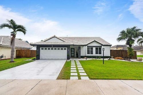 9430-9430 Sw 212th Ter, Cutler Bay, FL, 33189-3728 | Card Image
