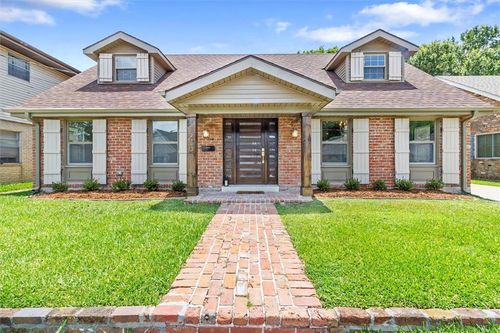 145 Macque Dr, Harahan, LA, 70123-4714 | Card Image