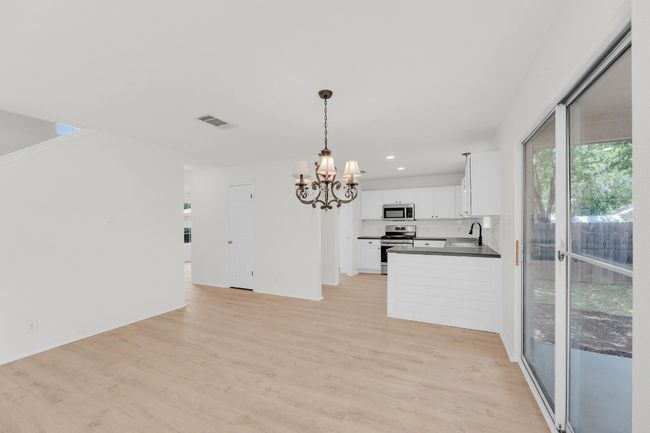 104 Presidio Dr, House other with 4 bedrooms, 3 bathrooms and 4 parking in Leander TX | Image 7