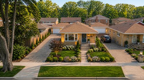 9120 26th Pl, Brookfield, IL, 60513-1010 | Card Image