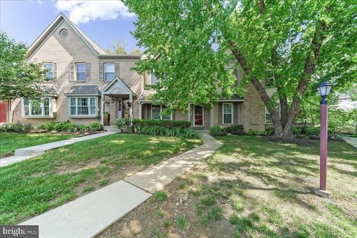 101-209 Victoria Ct, KENNETT SQUARE, PA, 19348-2578 | Card Image