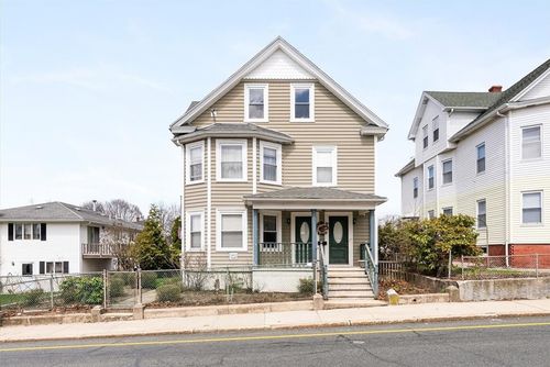 52 John St, Cumberland, RI, 02864-7714 | Card Image