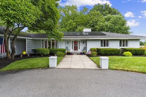83 Braemoor Rd, Brockton, MA, 02301-3003 | Card Image