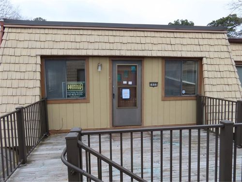 1655 Monterry Pl, Newport News, VA, 23608-4528 | Card Image