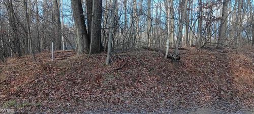 1782 Hemlock Ln, Farwell, MI, 48622-9615 | Card Image