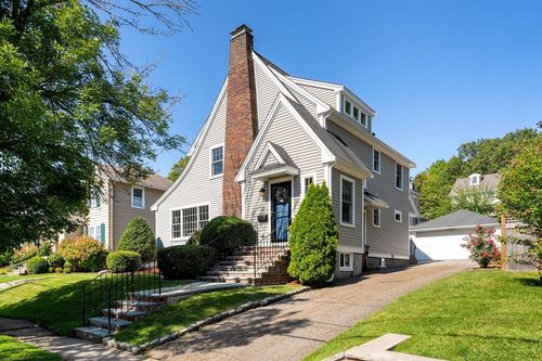 125 Claflin St, Belmont, MA, 02478-3214 | Card Image