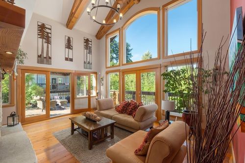1002 Balsam Pl, Squamish, BC, V8B0W1 | Card Image