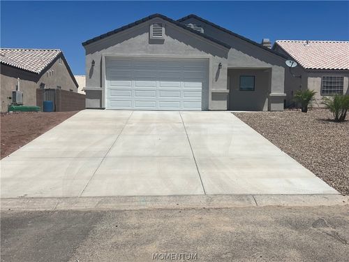 1985 E Sunset Dr, Fort Mohave, AZ, 86426-6733 | Card Image