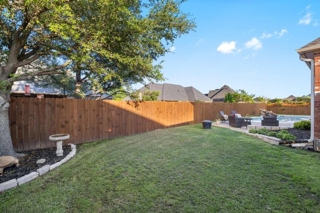 Side-yard space for the kids, pup or your gardening delight. | Image 36