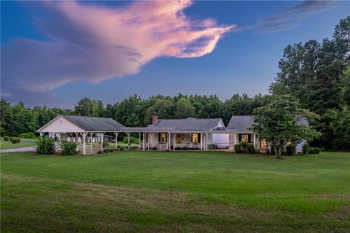 2070 Walter Shepherd Rd, Rutledge, GA, 30663-2613 | Card Image