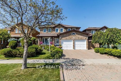 449 Greenpark Cres, Mississauga, ON, L5B3P4 | Card Image