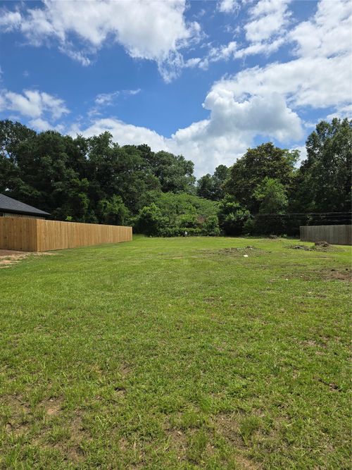 403 Campbell St, Daingerfield, TX, 75638-2101 | Card Image