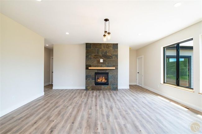 2055 Lazy J Cir, House other with 3 bedrooms, 2 bathrooms and null parking in Red Lodge MT | Image 9