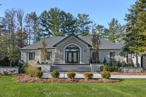 2 Gooseberry Lane, Uxbridge, ON, L9P1X2 | Card Image