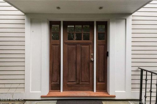 b-26 Church St W, Greenwich, CT, 06830-6805 | Card Image