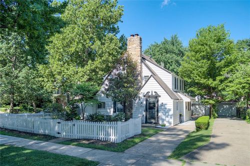 3730 Jarboe Street, Kansas City, MO, 64111 | Card Image