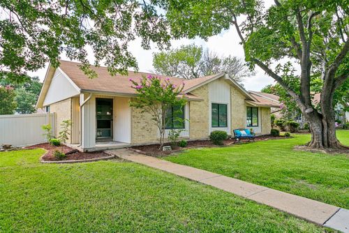 1214 Valencia Ln, Lewisville, TX, 75067-5636 | Card Image