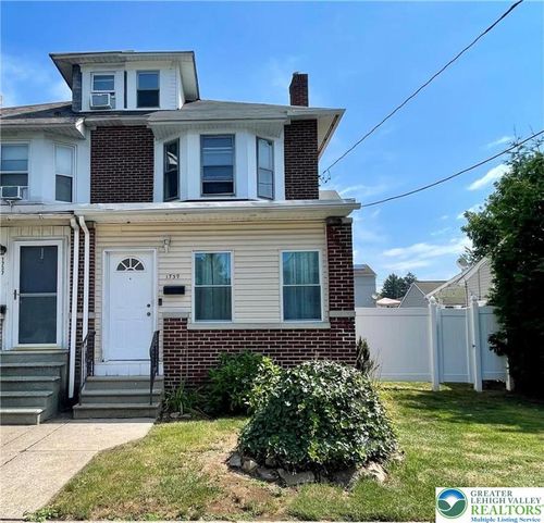 1739 Chapel Ave, Allentown, PA, 18103-5066 | Card Image