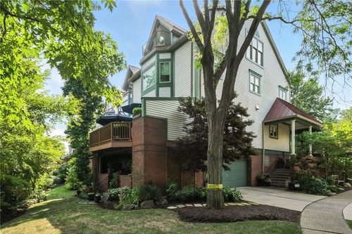 79 Waterfront Dr, Pittsburgh, PA, 15222-4735 | Card Image
