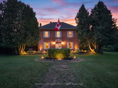 351 Hedge Rd, Sutton West, ON, L0E1R0 | Card Image