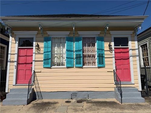 2523 Laurel St, New Orleans, LA, 70130-5523 | Card Image