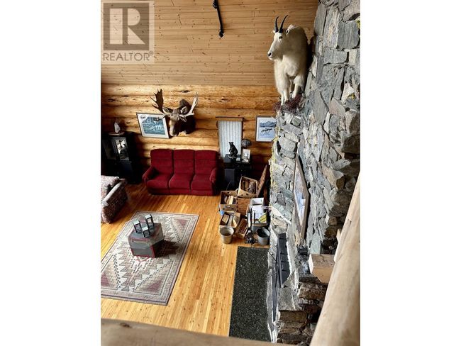 20101 20 Highway, House other with 3 bedrooms, 3 bathrooms and null parking in Nimpo Lake BC | Image 24