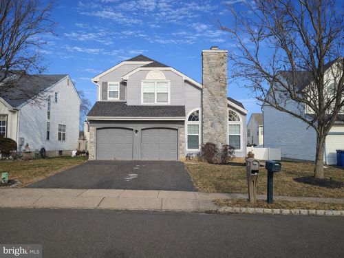 11 Dryden Drive, BURLINGTON, NJ, 08016 | Card Image