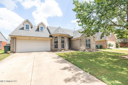 5716 Kuykendall Dr, Southaven, MS, 38672-6543 | Card Image