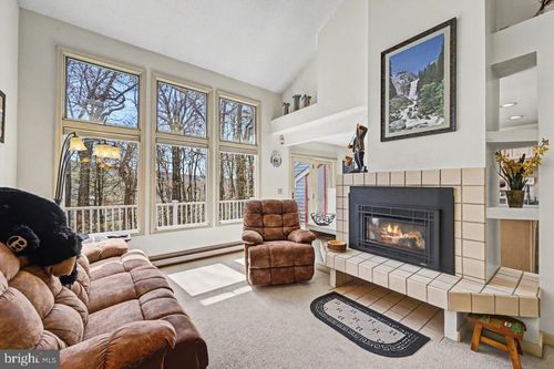 5 Beachwood Court, Lake Harmony, PA, 18624 | Card Image