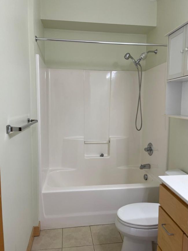 Full Tub with Shower | Image 11